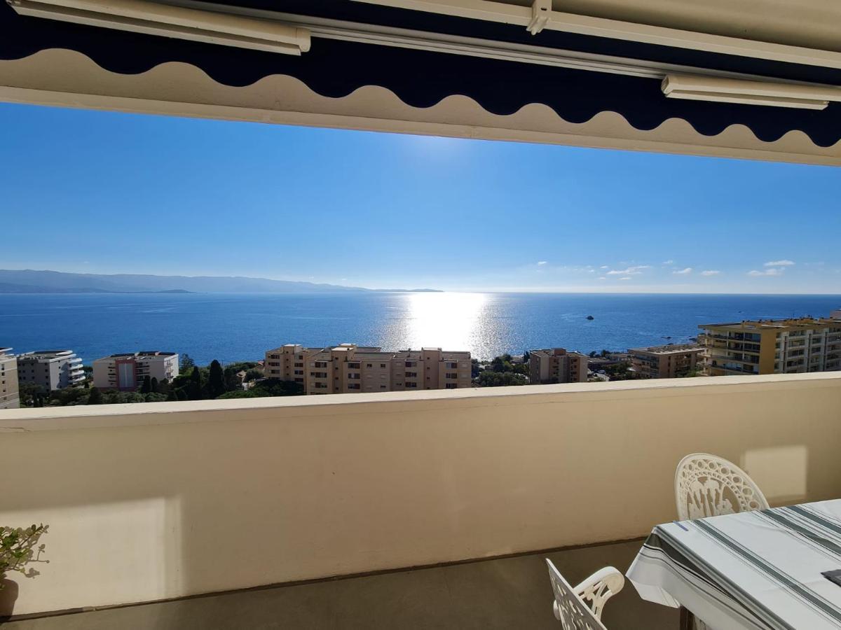 Magnifique Appartement Vue Mer, Spacieux Et Traversant Ajaccio  Exterior foto