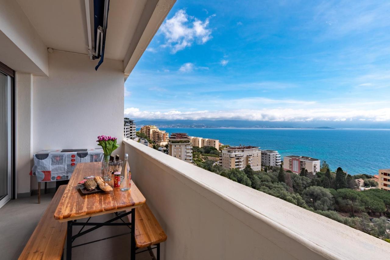 Magnifique Appartement Vue Mer, Spacieux Et Traversant Ajaccio  Exterior foto